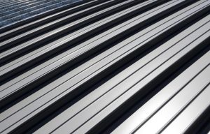 Read more about the article 5 Common Myths About Metal Roofs (And the Truth!)